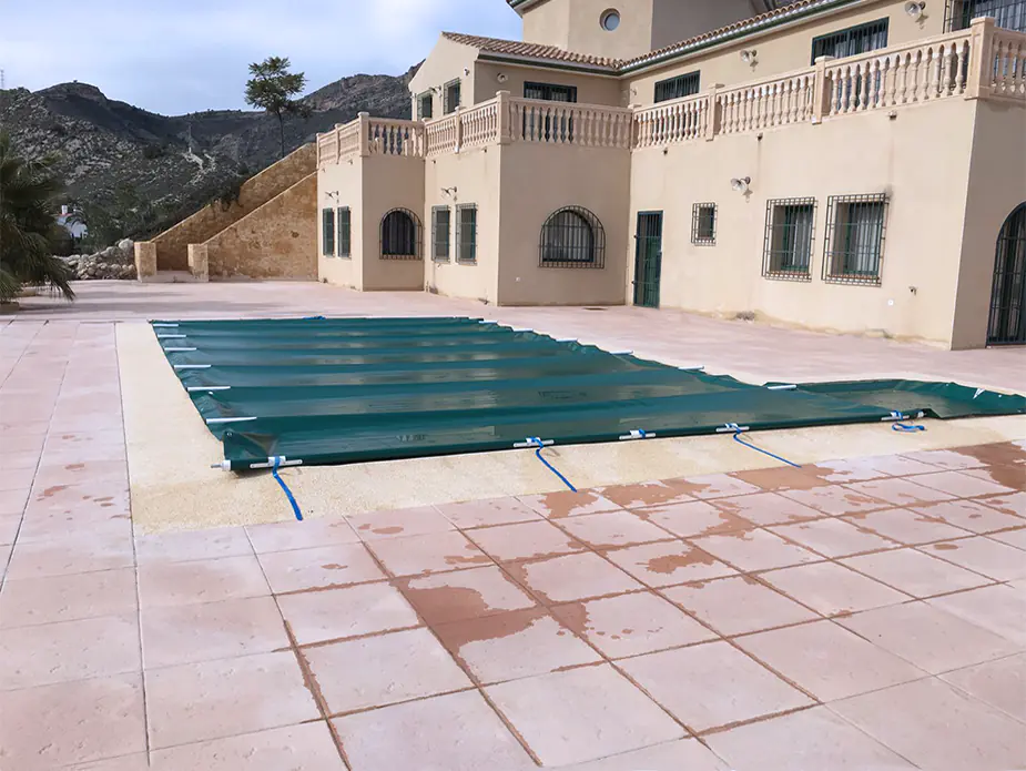 lona de seguridad estándar para piscina