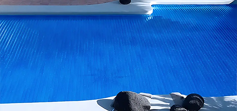 cubierta de lamas para piscina
